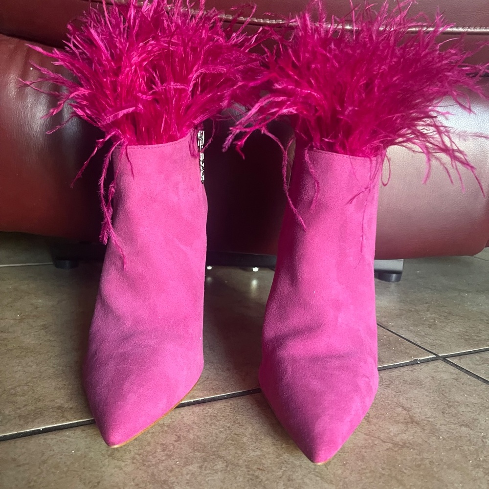 Michael Kors Whitby Pink Ostrich Suede & Feather High Heel Bootie 10M - Picture 3 of 11